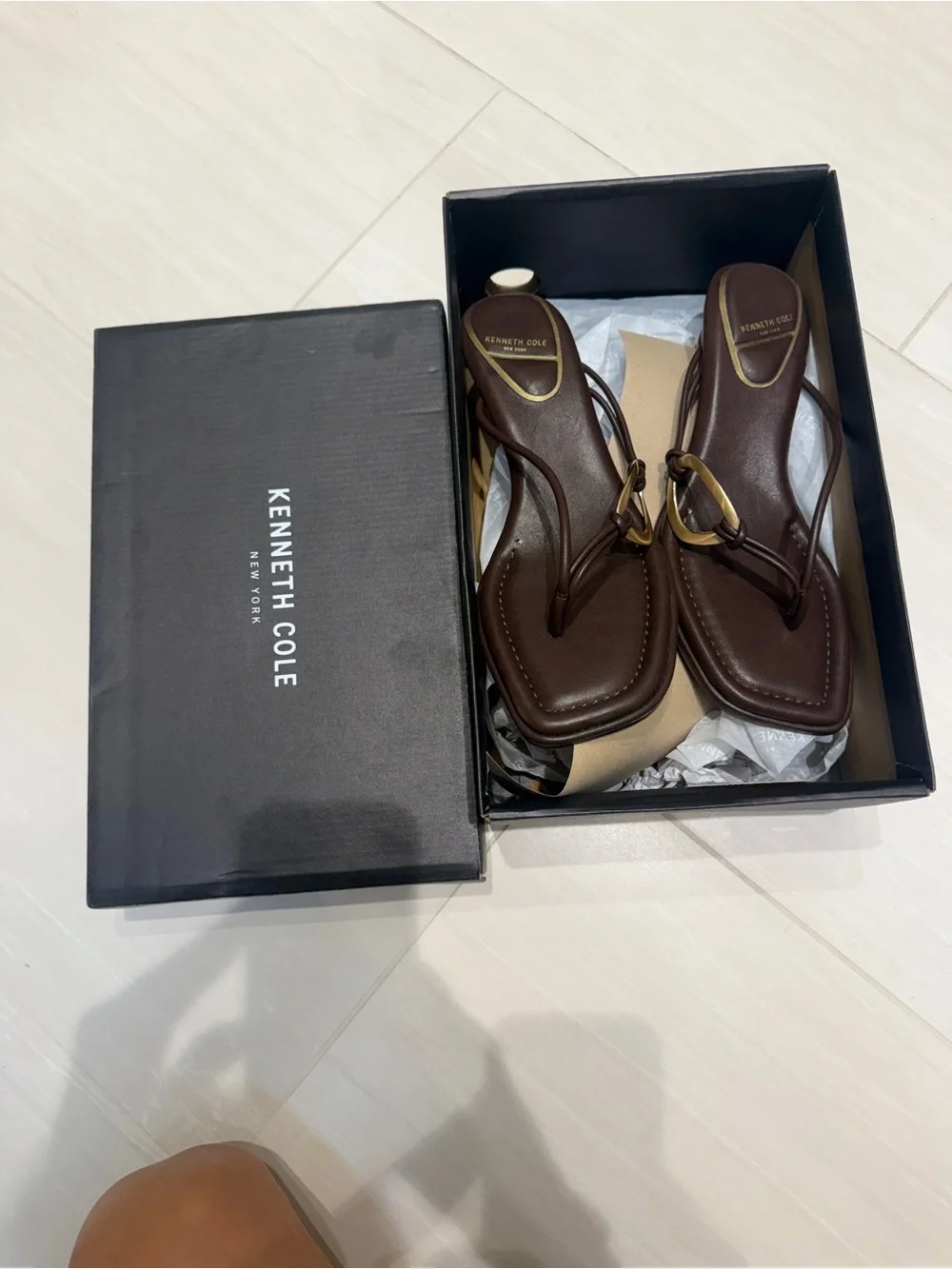 Kenneth Cole Heel Sandal in Dark Brown with Gold Accent 8.5